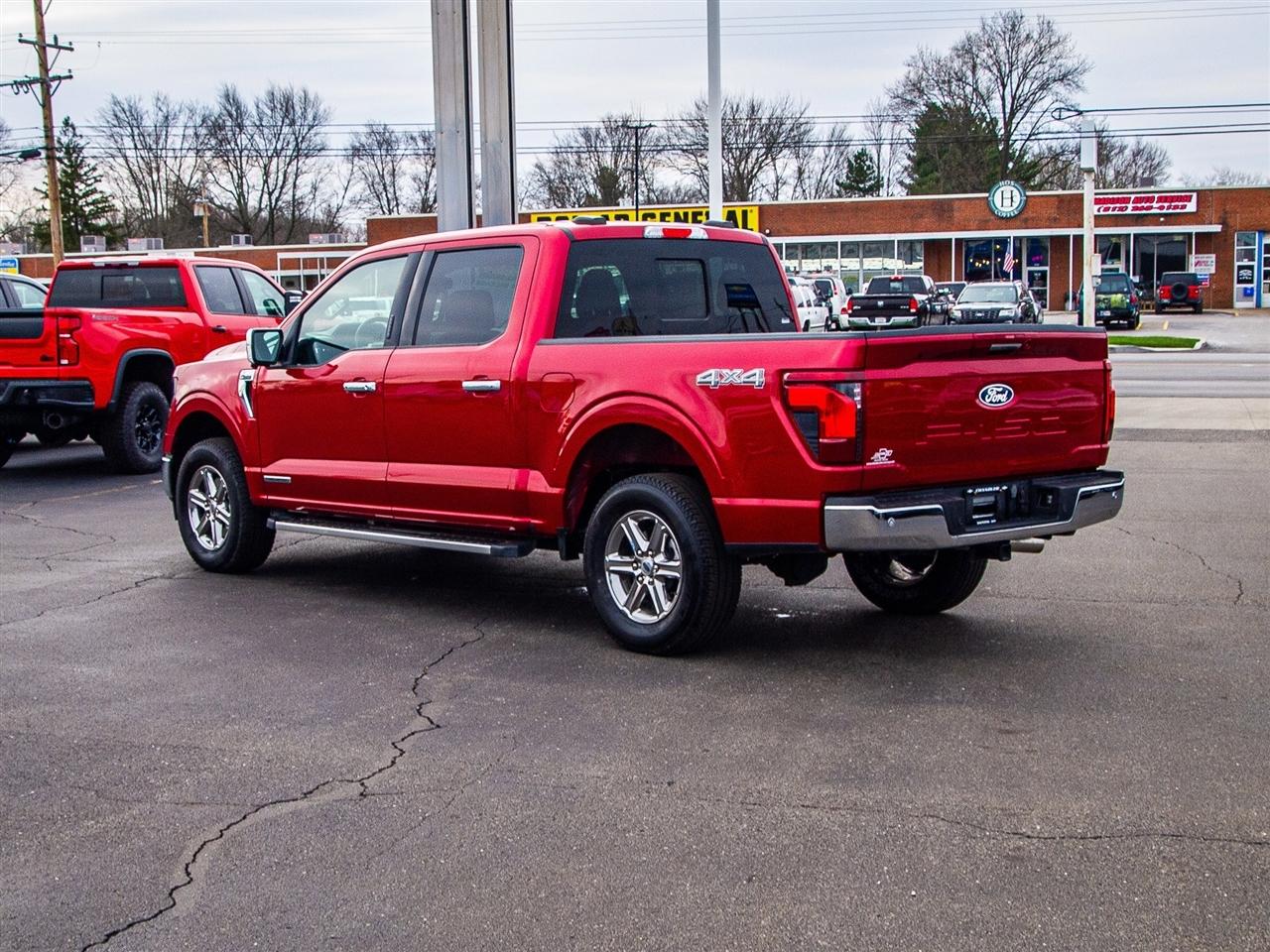 Ford F-150 XLT 4WD SuperCrew 5.5' Box 2024