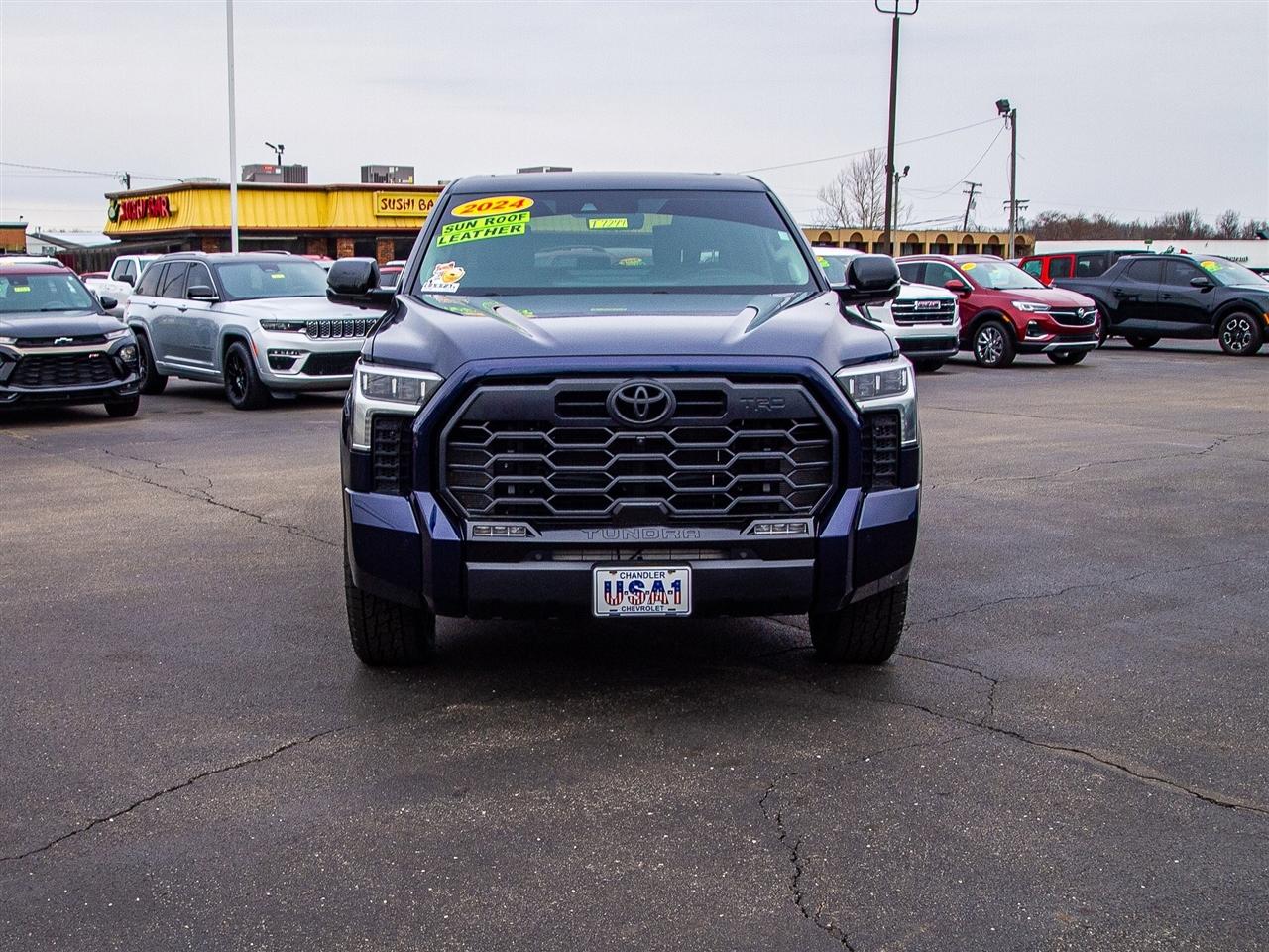 Toyota Tundra 4WD Platinum CrewMax 5.5' Bed (Natl) 2024