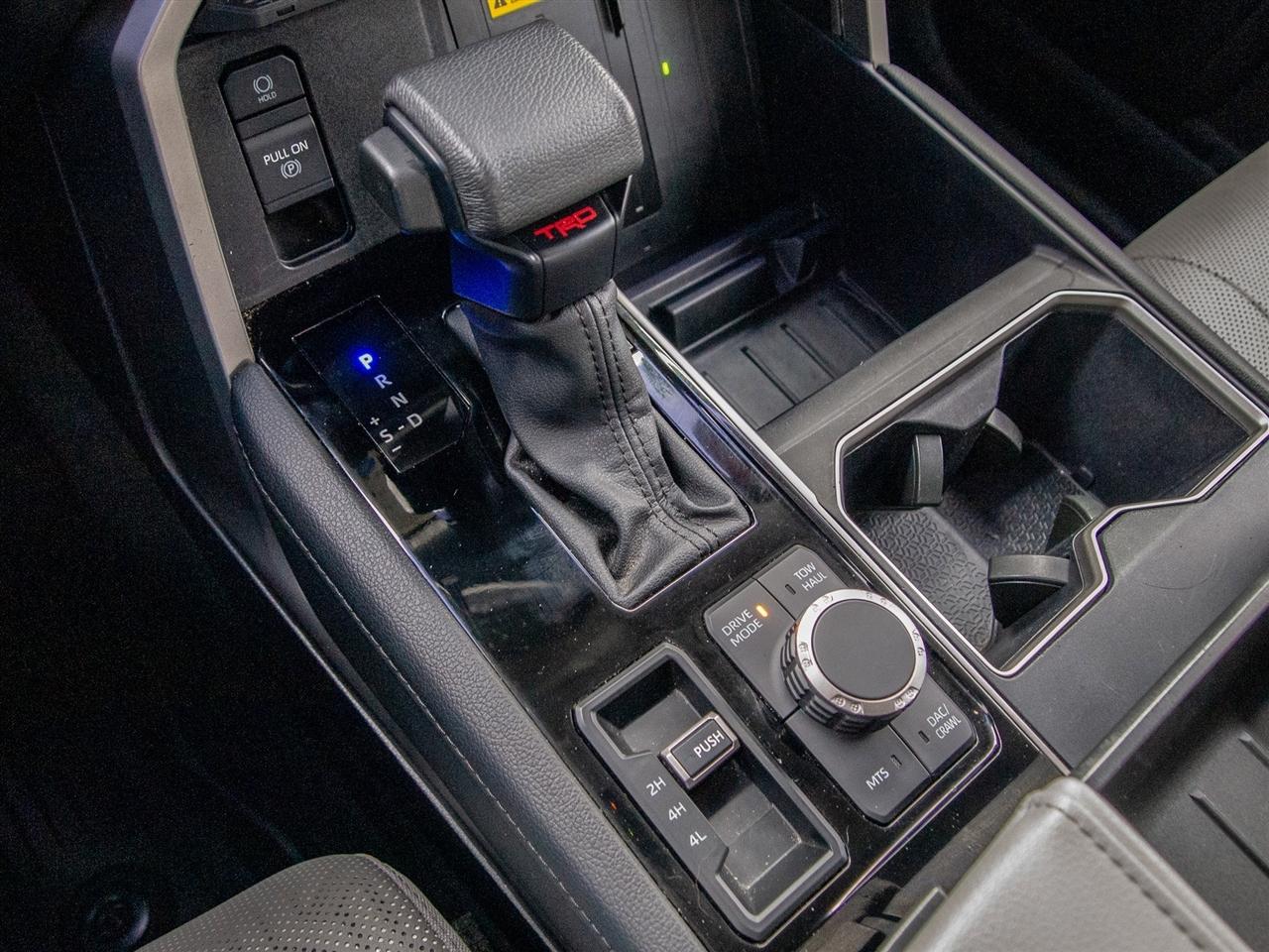 Toyota Tundra 4WD Platinum CrewMax 5.5' Bed (Natl) 2024