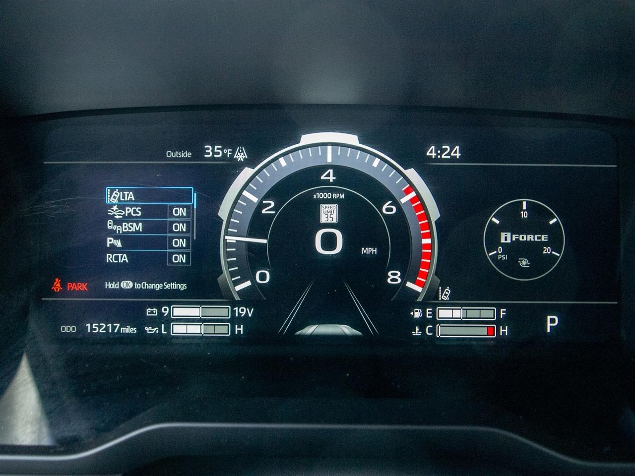 Toyota Tundra 4WD Platinum CrewMax 5.5' Bed (Natl) 2024