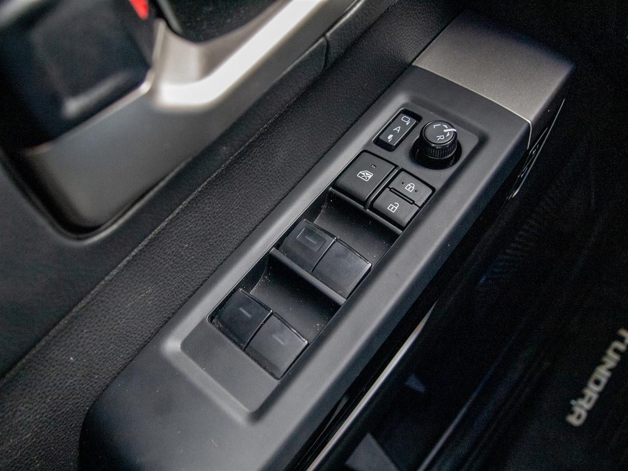 Toyota Tundra 4WD Platinum CrewMax 5.5' Bed (Natl) 2024