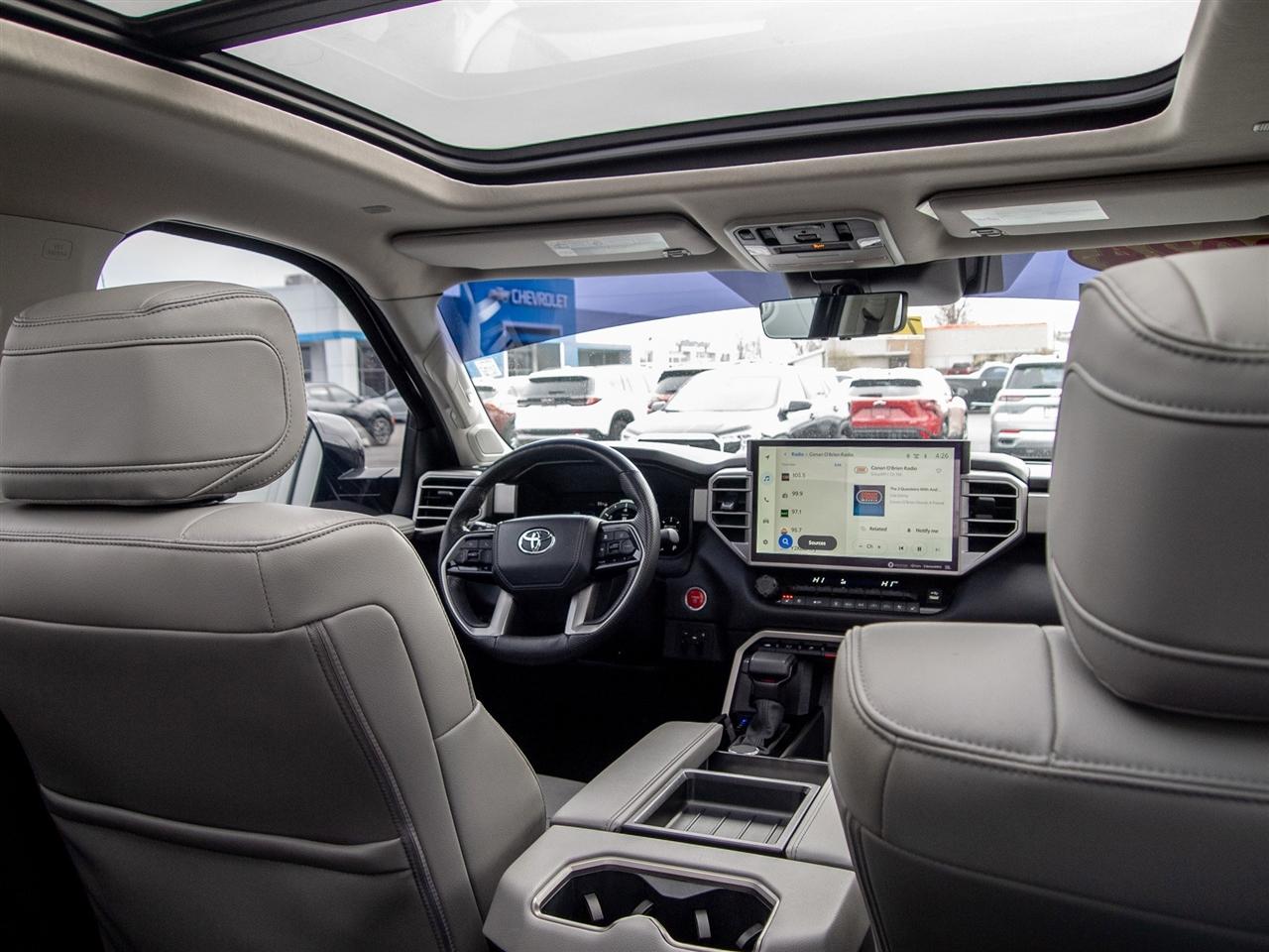 Toyota Tundra 4WD Platinum CrewMax 5.5' Bed (Natl) 2024