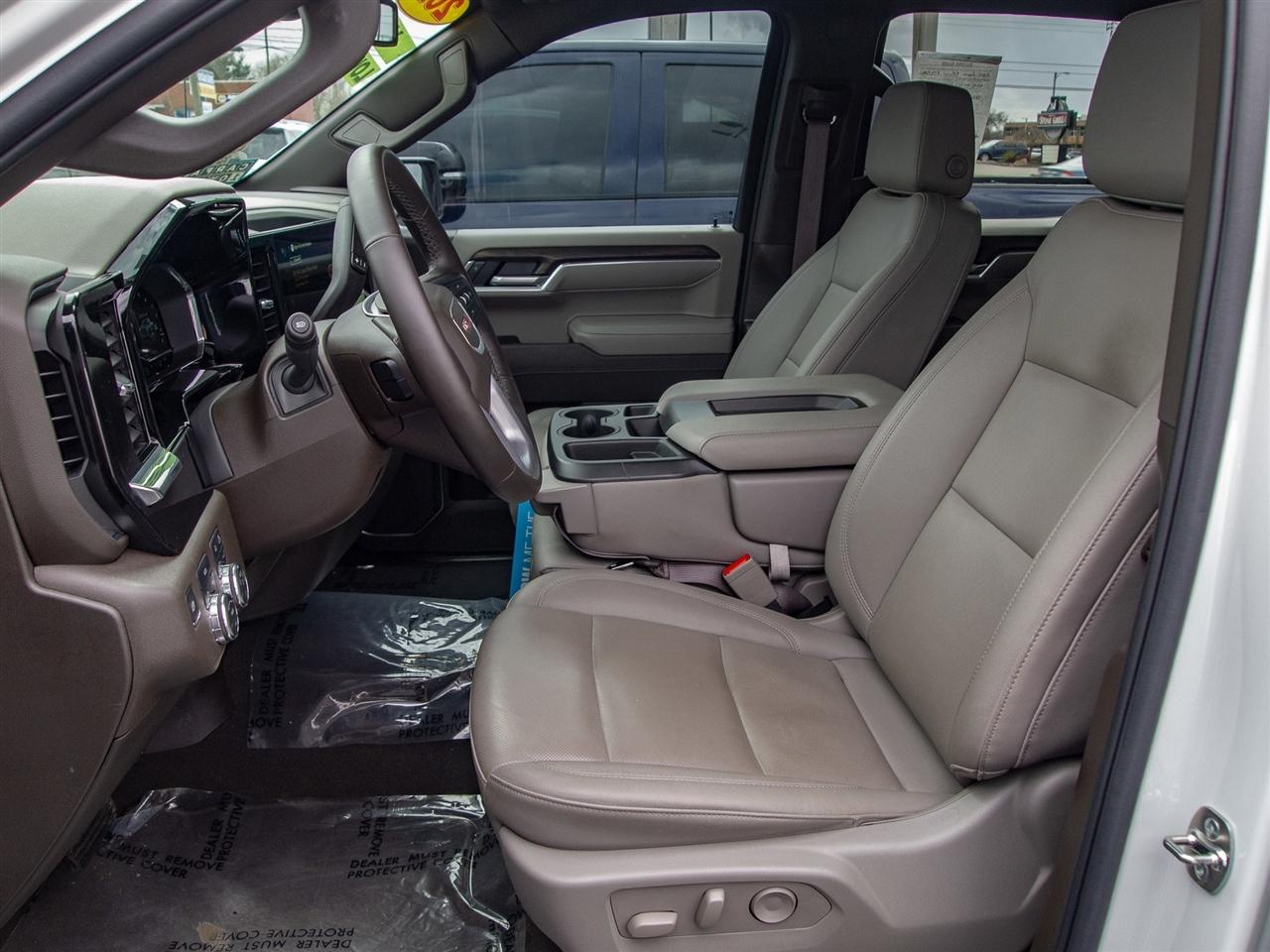 GMC Sierra 1500 4WD Crew Cab 147" SLT 2025