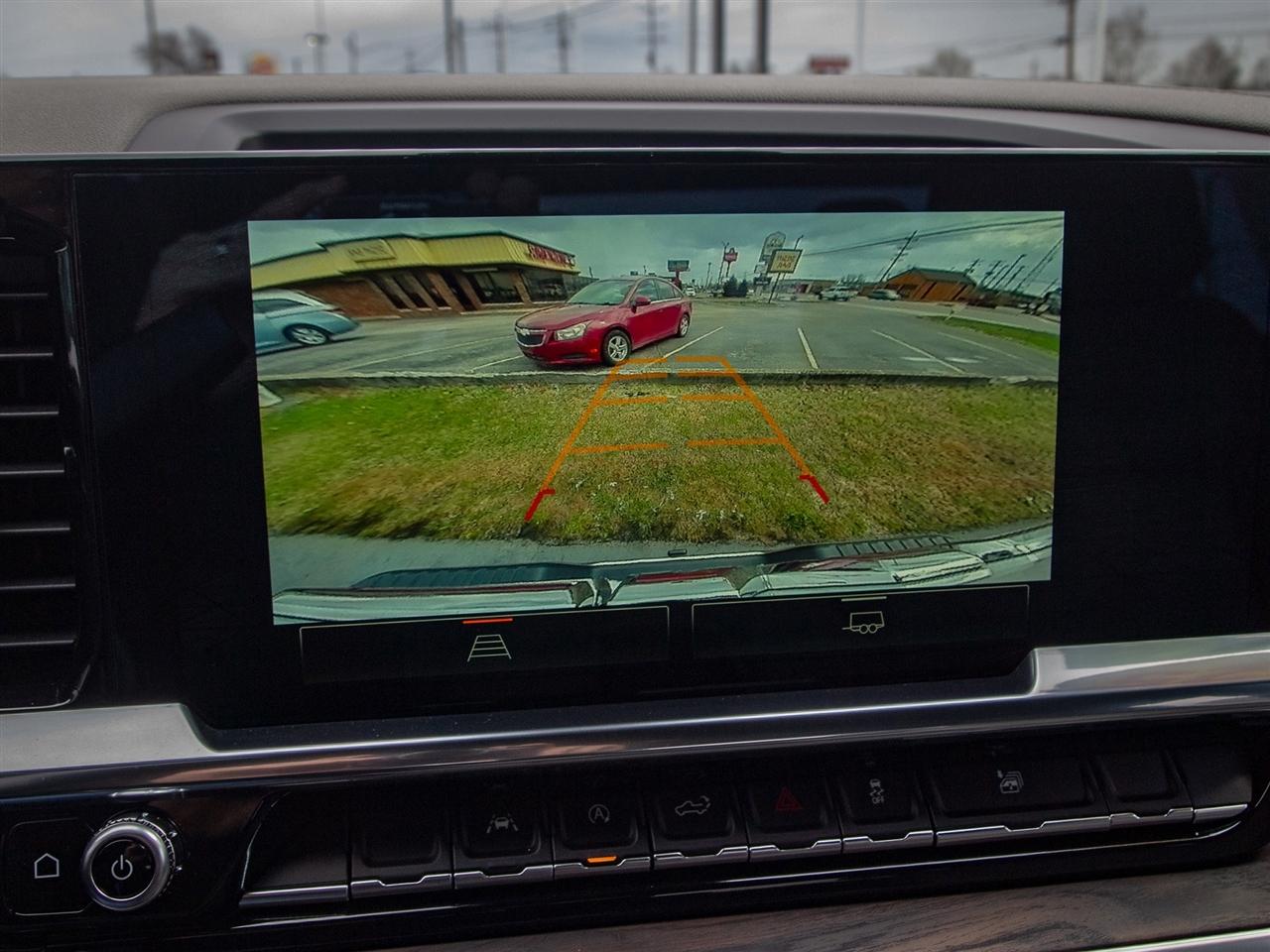 GMC Sierra 1500 4WD Crew Cab 147" SLT 2025