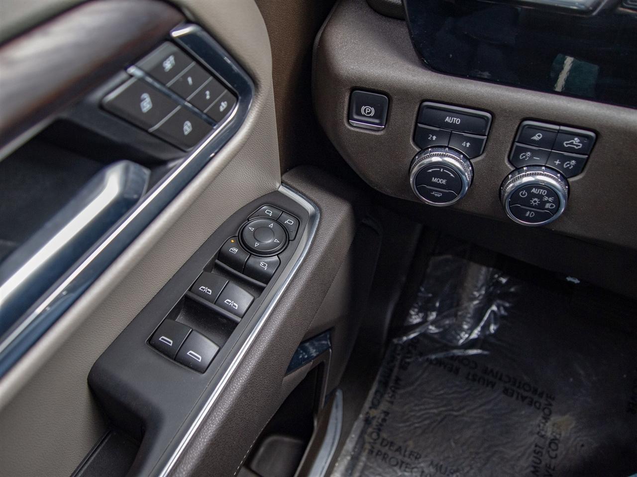 GMC Sierra 1500 4WD Crew Cab 147" SLT 2025