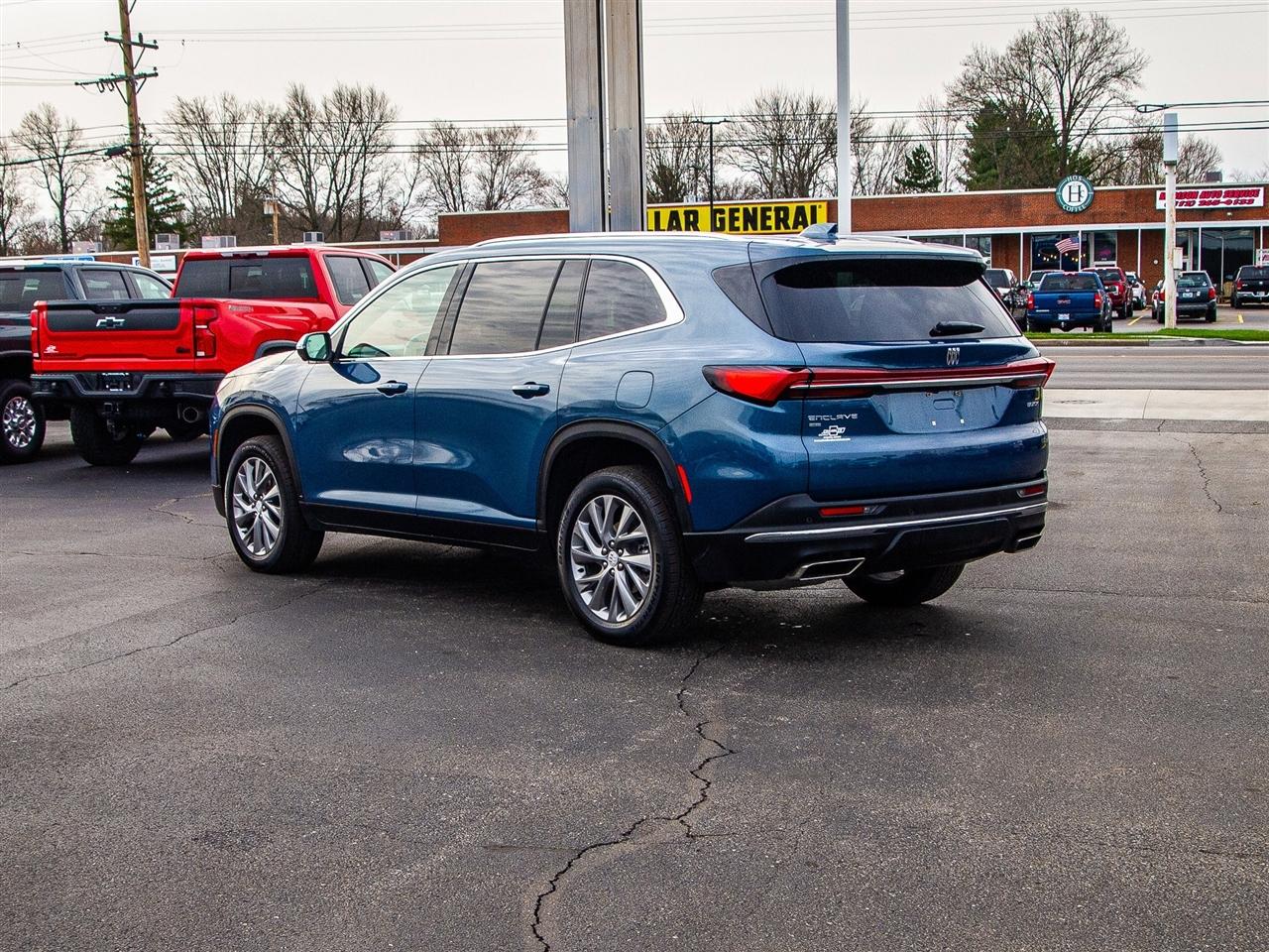 Buick Enclave 4dr Preferred 2025