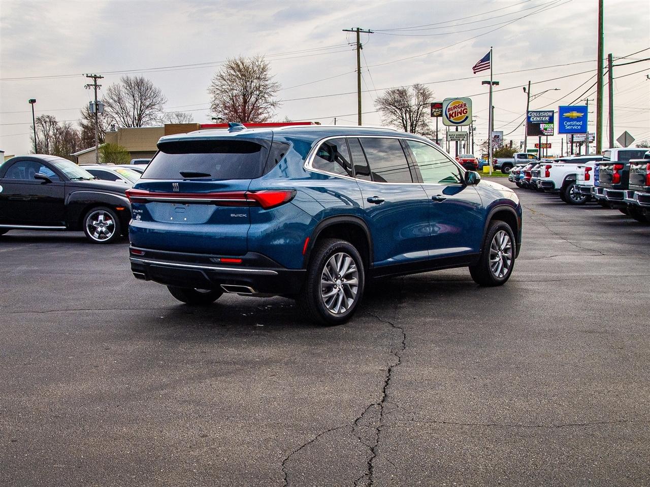 Buick Enclave 4dr Preferred 2025
