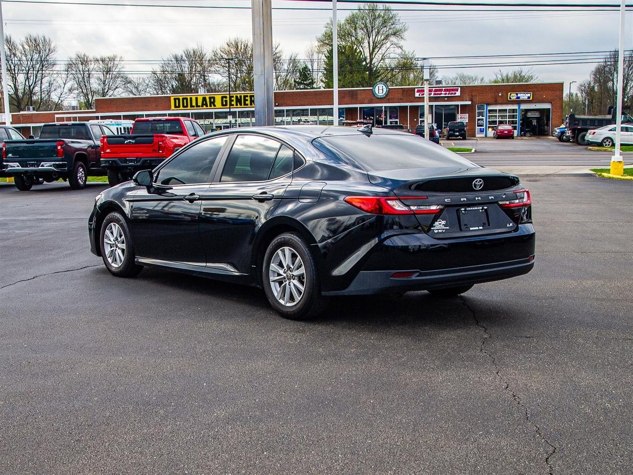 Toyota Camry XLE (Natl) 2025