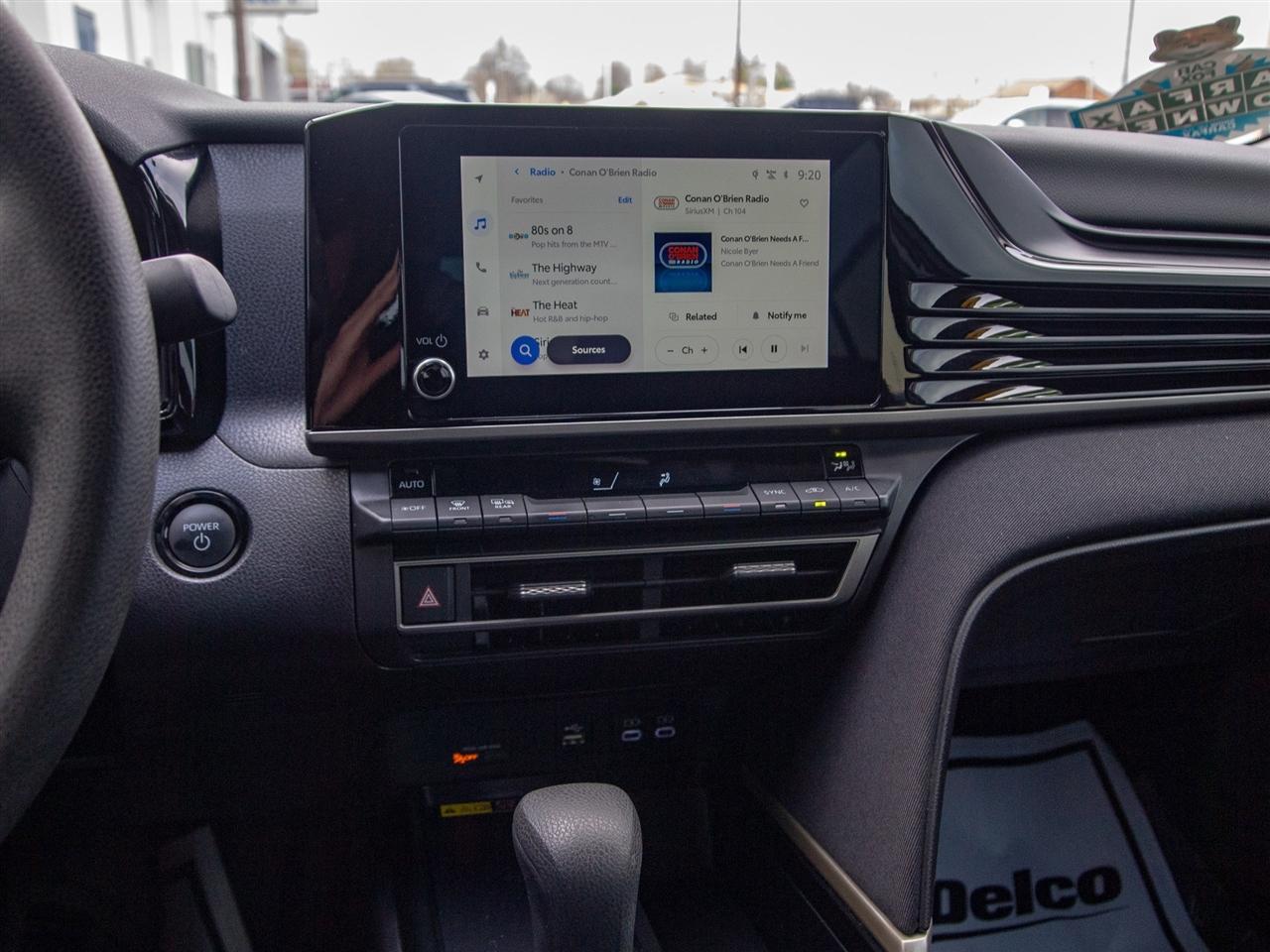 Toyota Camry XLE (Natl) 2025