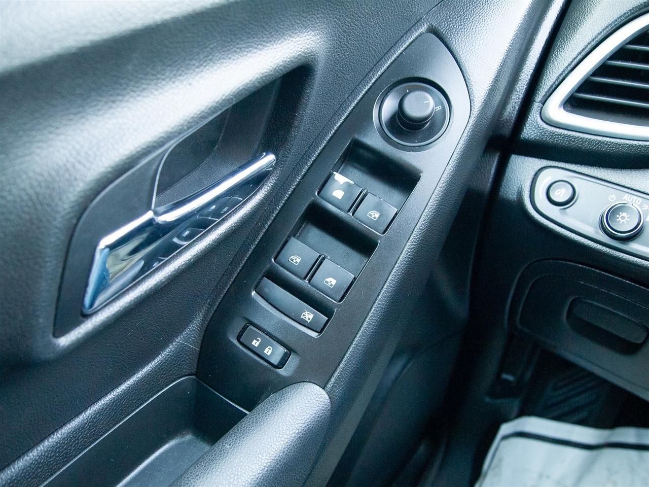 Chevrolet Trax FWD 4dr LS 2020