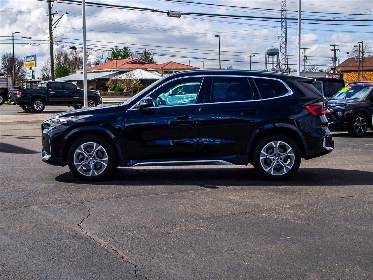 BMW X1 xDrive28i Sports Activity Vehicle 2025