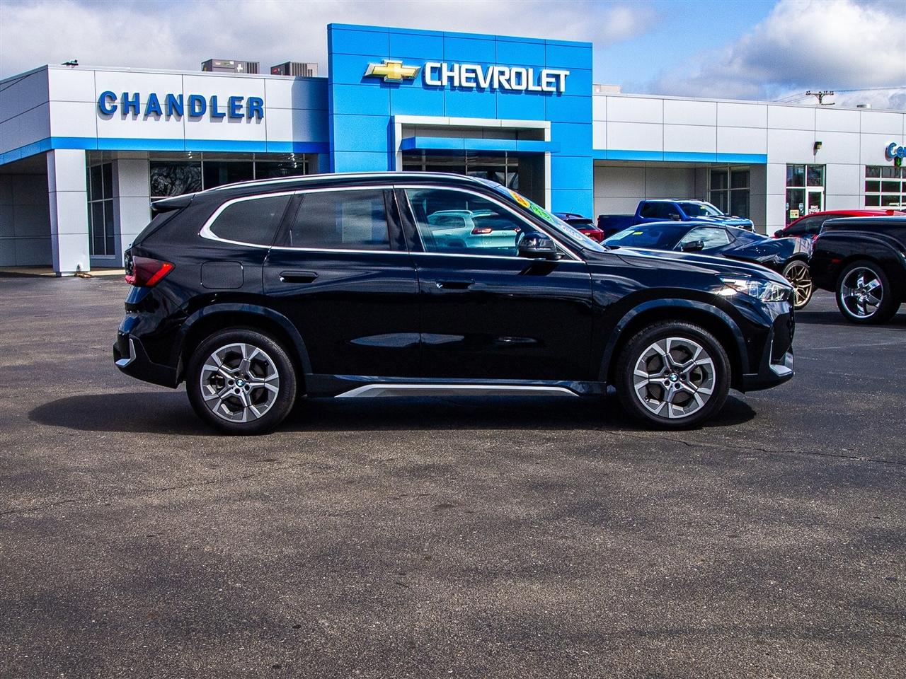 BMW X1 xDrive28i Sports Activity Vehicle 2025