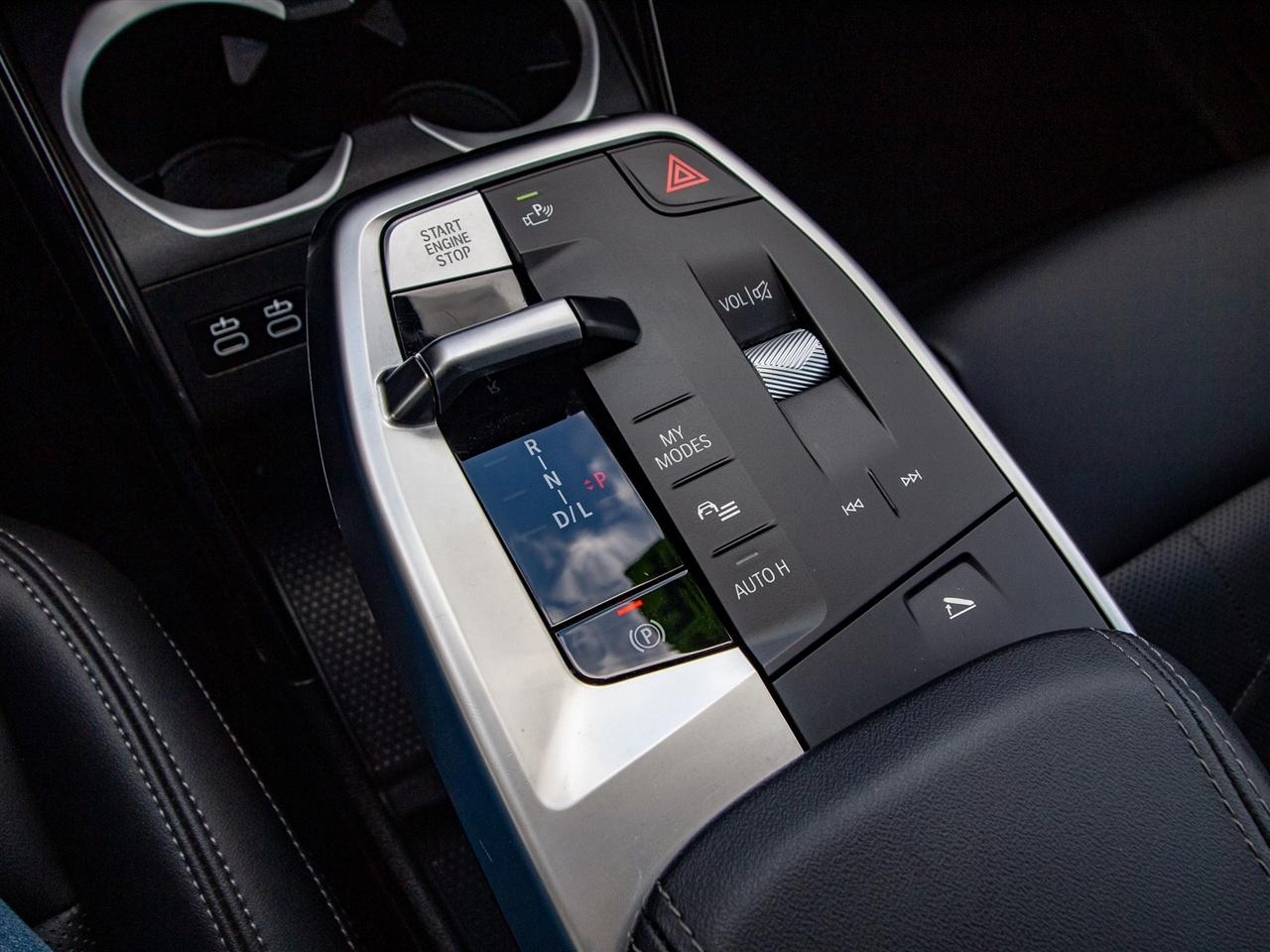 BMW X1 xDrive28i Sports Activity Vehicle 2025