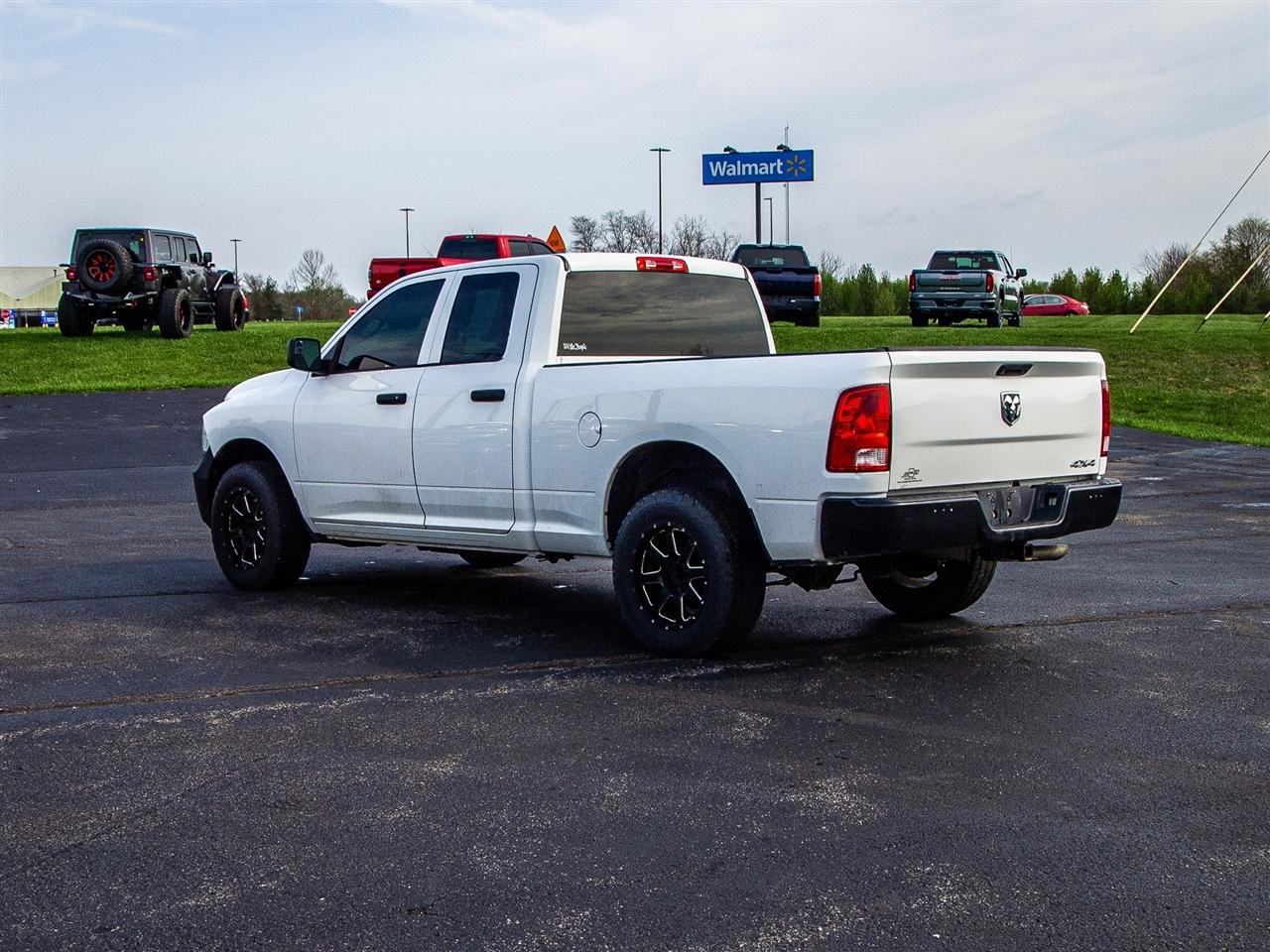 RAM 1500 Tradesman 4x4 Quad Cab 6'4" Box 2018