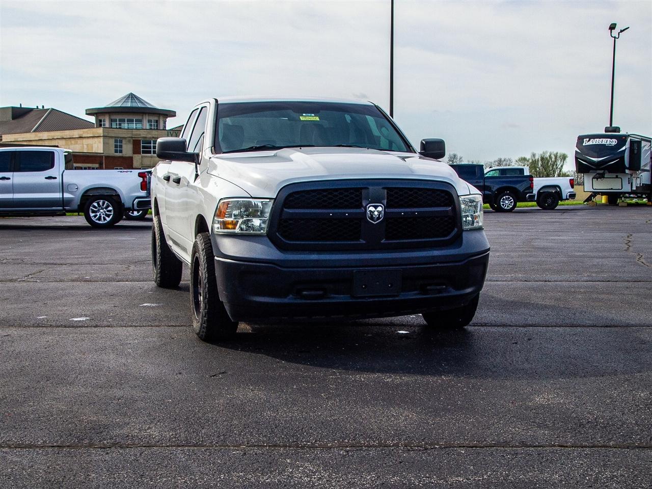 RAM 1500 Tradesman 4x4 Quad Cab 6'4" Box 2018