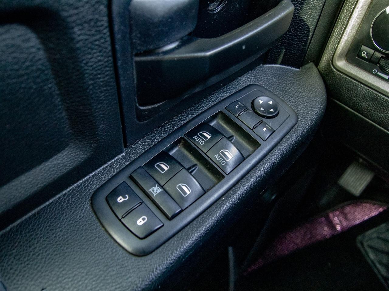 RAM 1500 Tradesman 4x4 Quad Cab 6'4" Box 2018