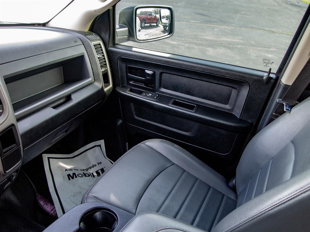 RAM 1500 Tradesman 4x4 Quad Cab 6'4" Box 2018