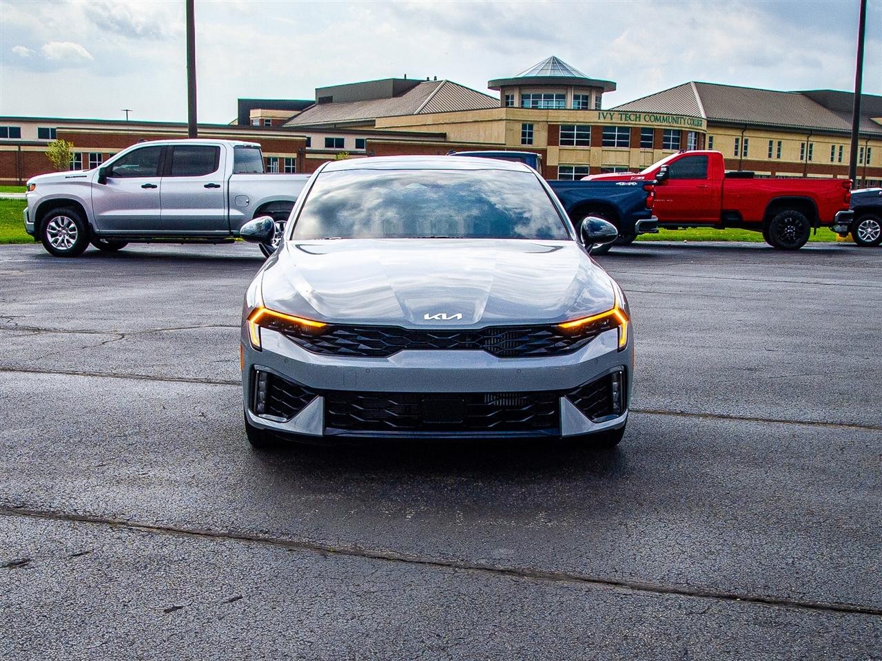 Kia K5 GT DCT FWD 2025