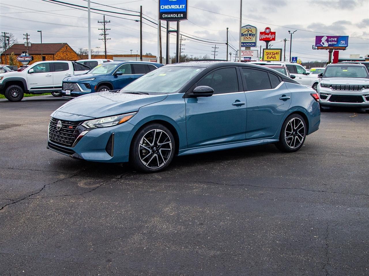 Nissan Sentra SR CVT 2024