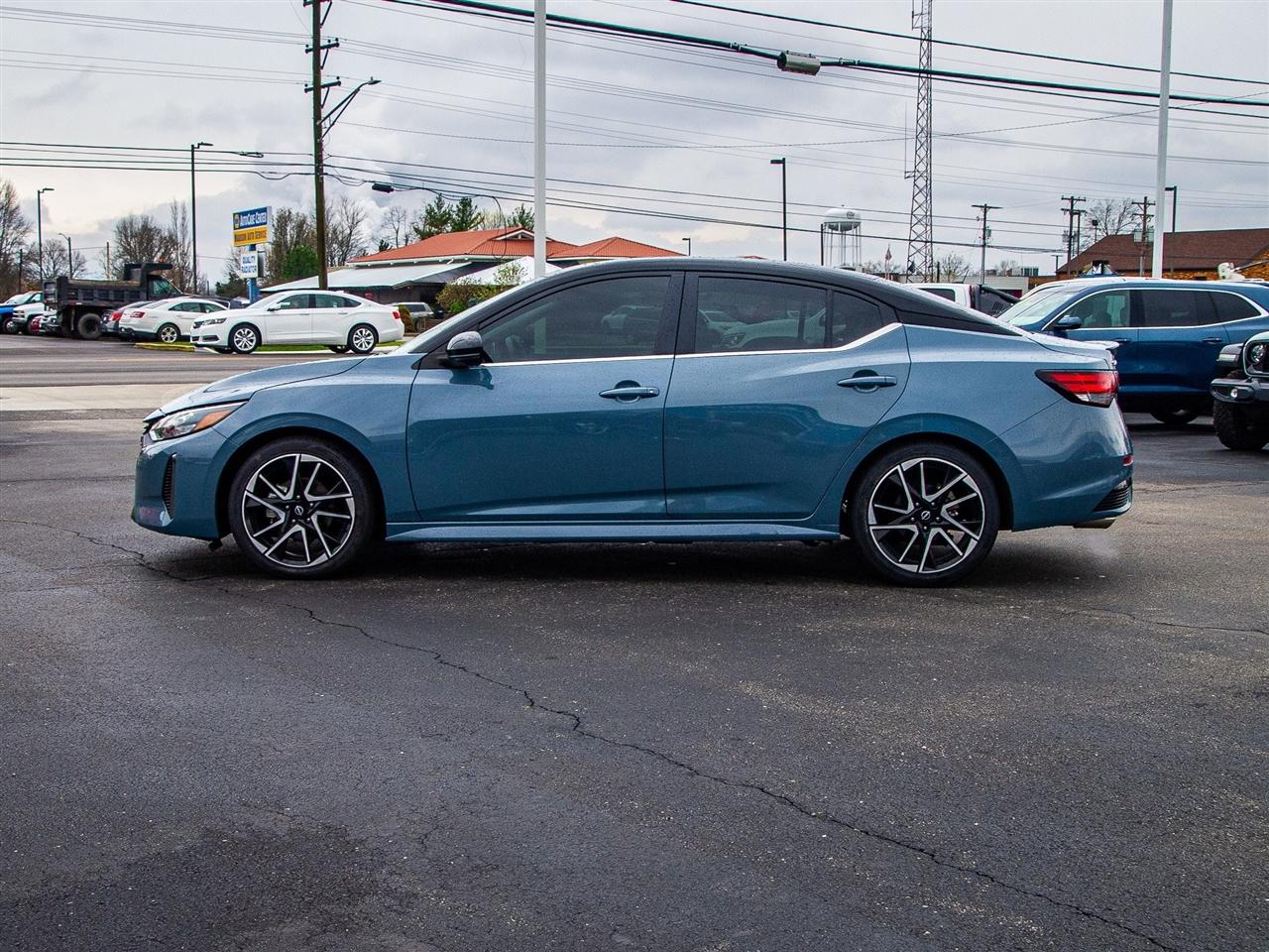 Nissan Sentra SR CVT 2024