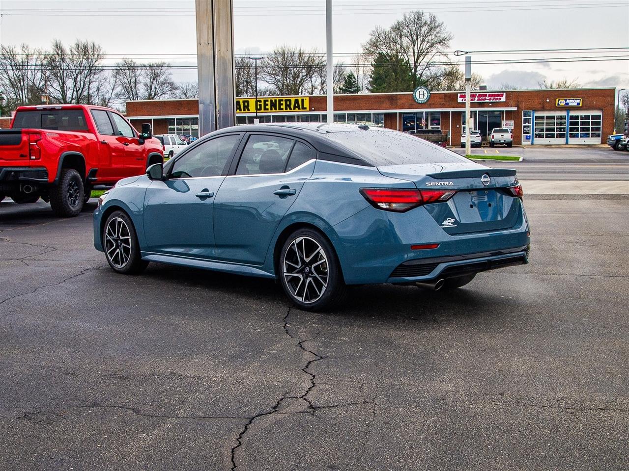 Nissan Sentra SR CVT 2024