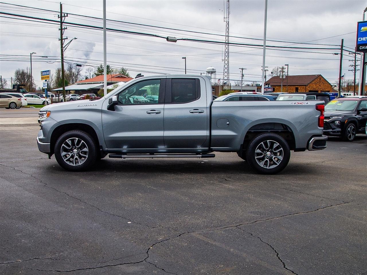 Chevrolet Silverado 1500 4WD Double Cab 147" LT w/2FL 2023