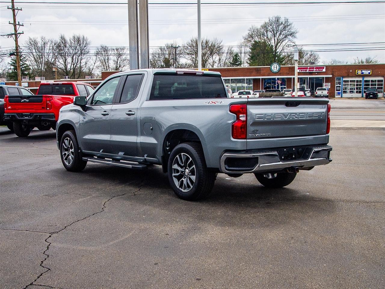 Chevrolet Silverado 1500 4WD Double Cab 147" LT w/2FL 2023