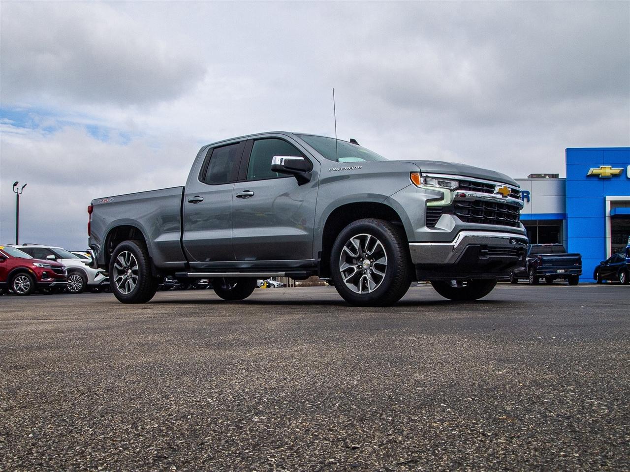 Chevrolet Silverado 1500 4WD Double Cab 147" LT w/2FL 2023