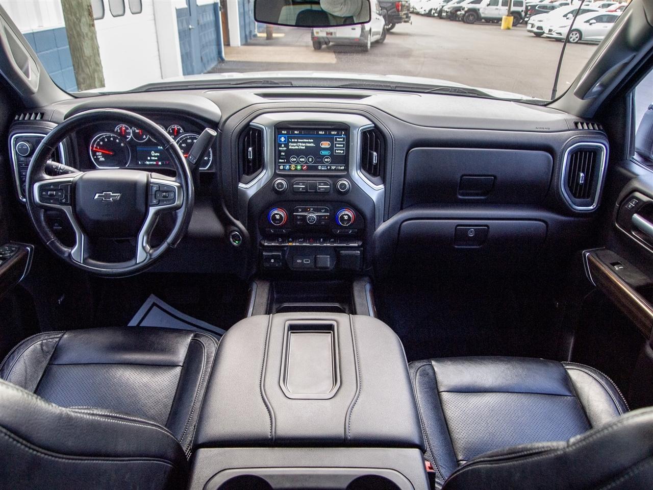 Chevrolet Silverado 1500 4WD Crew Cab 147" LT Trail Boss 2021