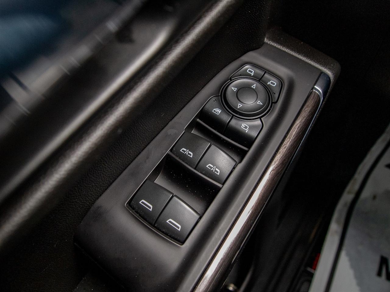 Chevrolet Silverado 1500 4WD Crew Cab 147" LTZ 2019