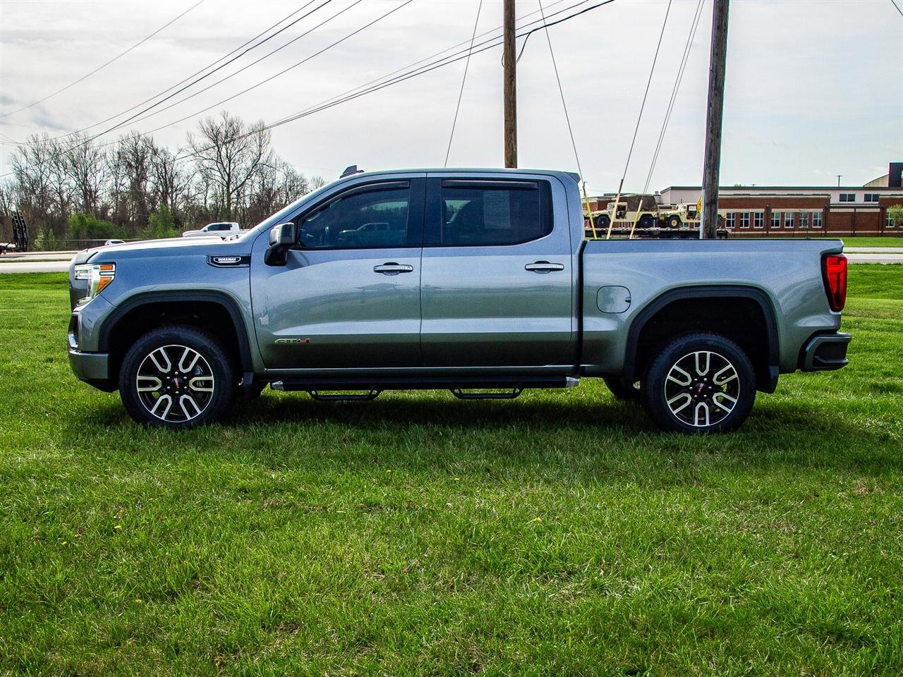 GMC Sierra 1500 4WD Crew Cab 147" AT4 2021