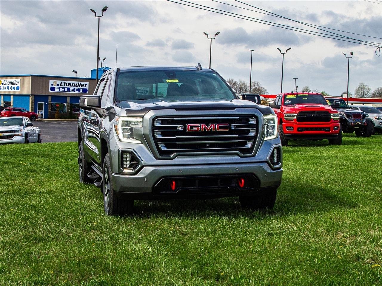 GMC Sierra 1500 4WD Crew Cab 147" AT4 2021