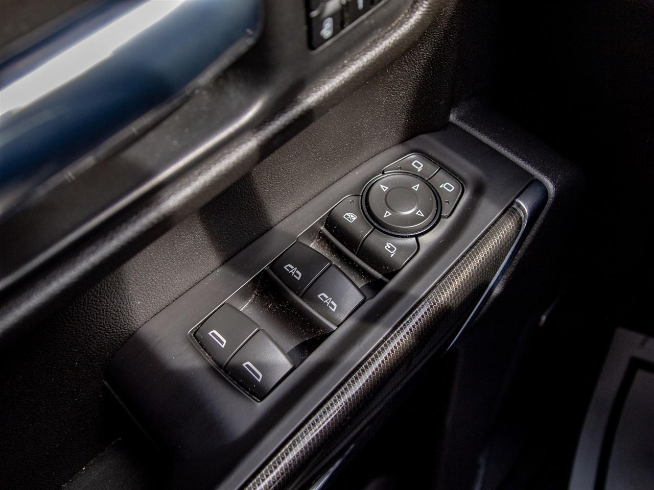 GMC Sierra 1500 4WD Crew Cab 147" AT4 2021