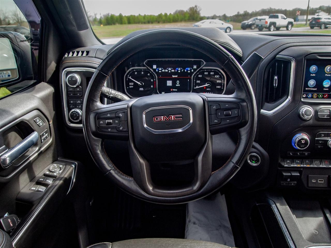 GMC Sierra 1500 4WD Crew Cab 147" AT4 2021