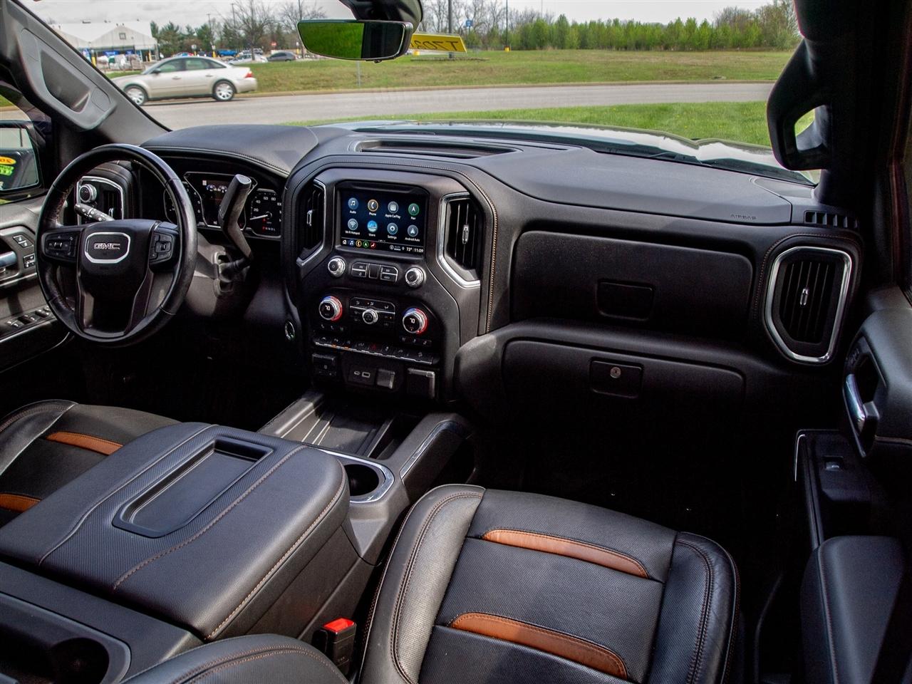 GMC Sierra 1500 4WD Crew Cab 147" AT4 2021