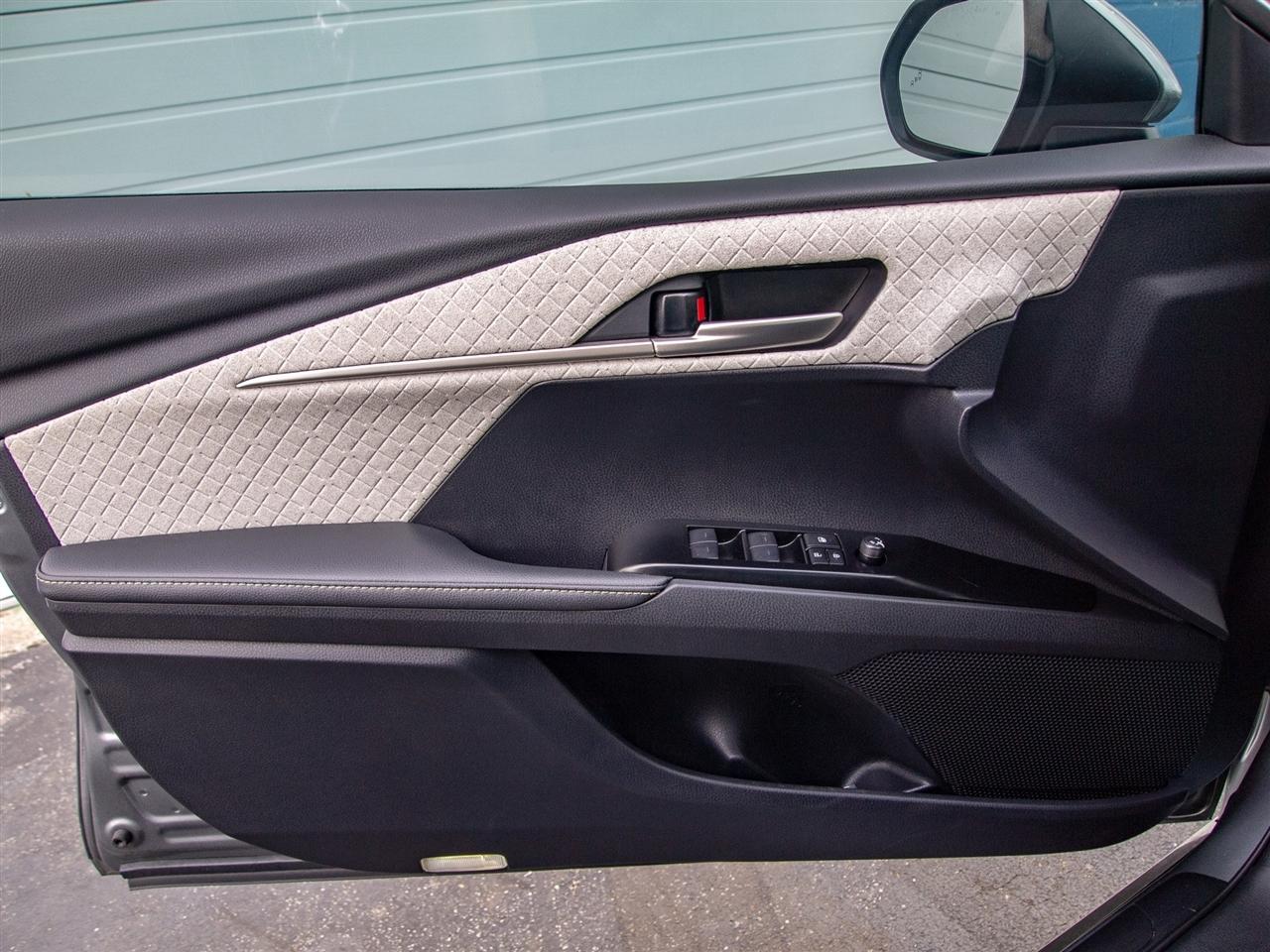 Toyota Camry Nightshade (Natl) 2026