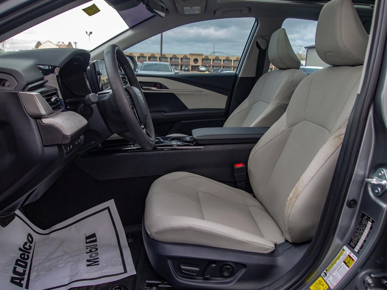 Toyota Camry Nightshade (Natl) 2026