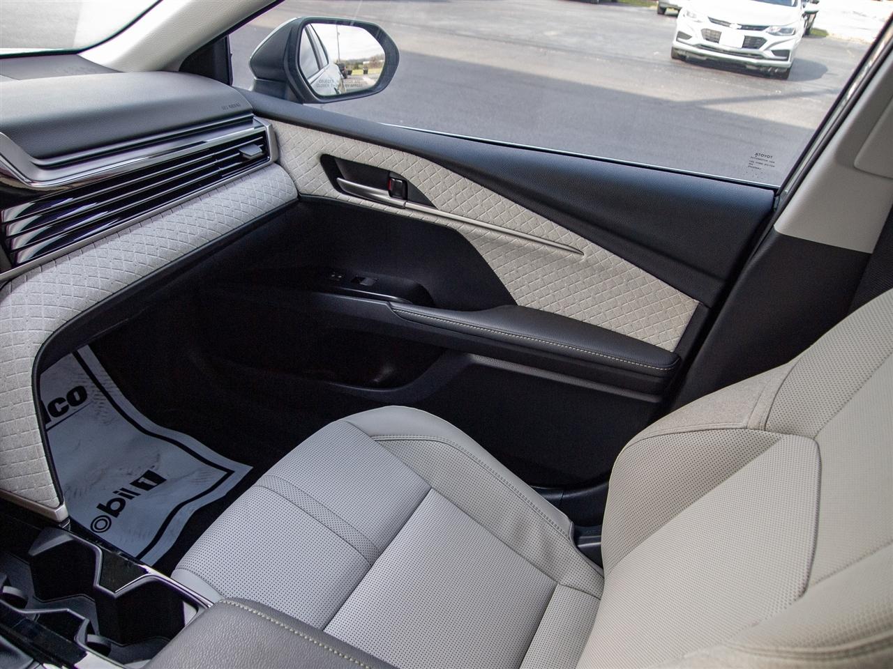 Toyota Camry Nightshade (Natl) 2026