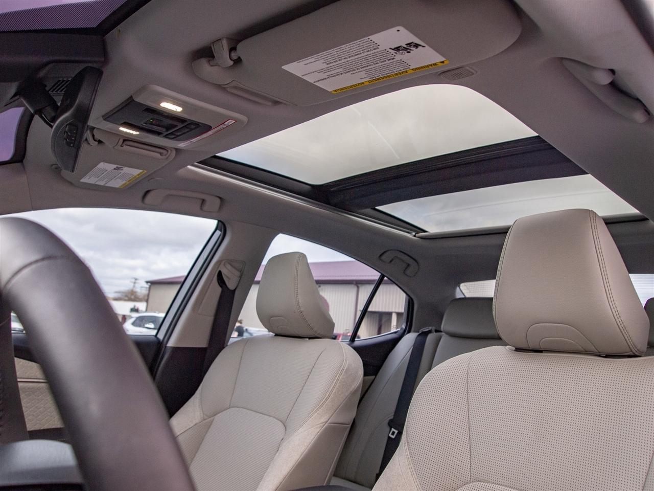 Toyota Camry Nightshade (Natl) 2026