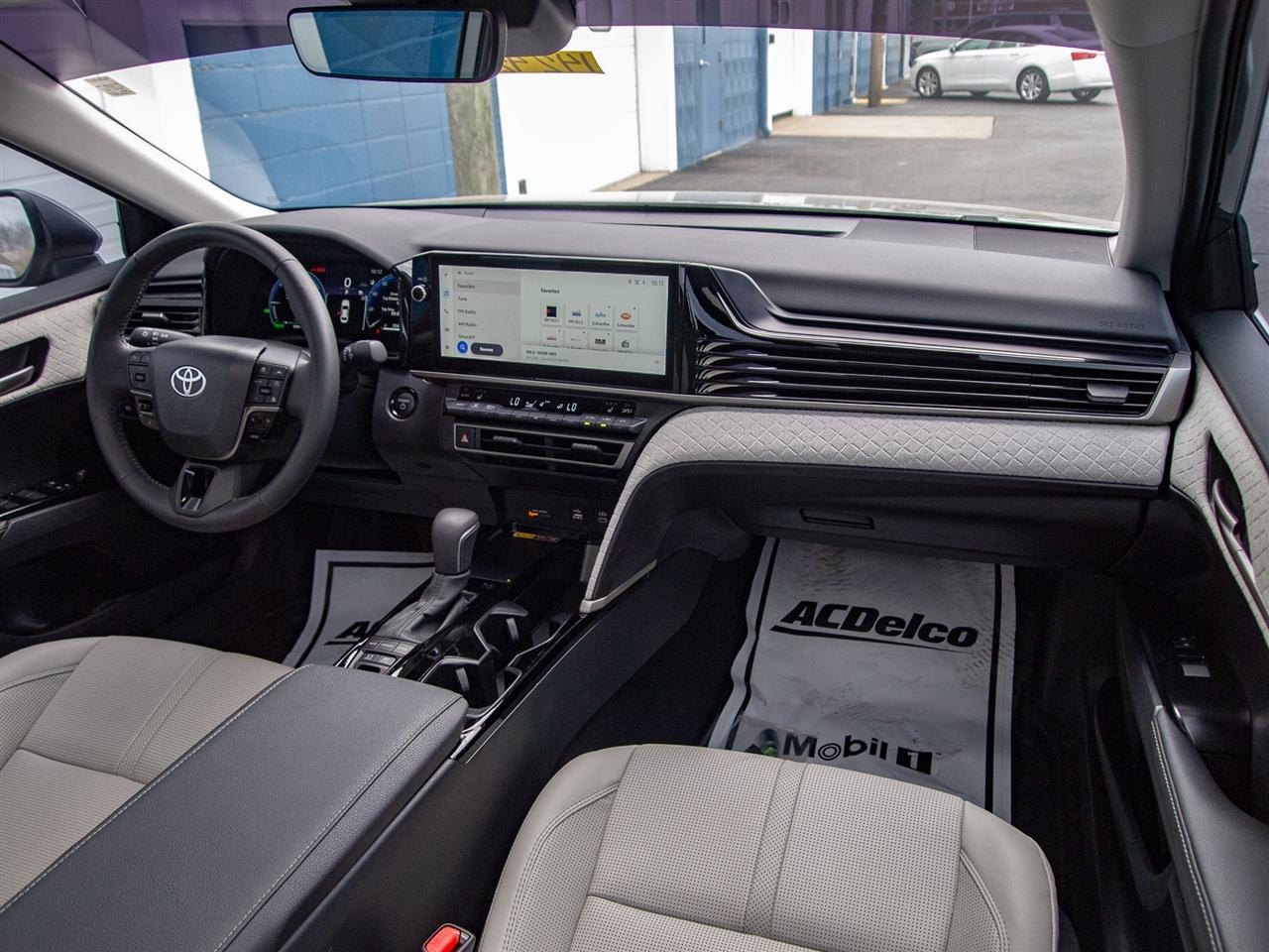 Toyota Camry Nightshade (Natl) 2026