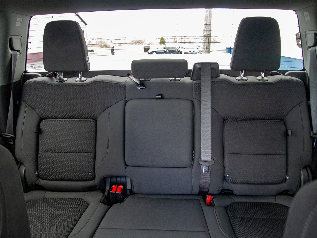 Chevrolet Silverado 2500HD 4WD Crew Cab 159" Custom 2023