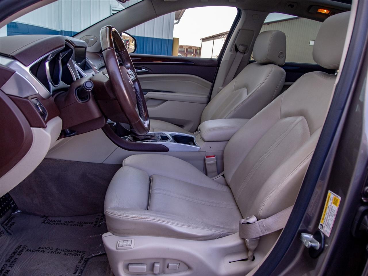 Cadillac SRX FWD 4dr Luxury Collection 2012