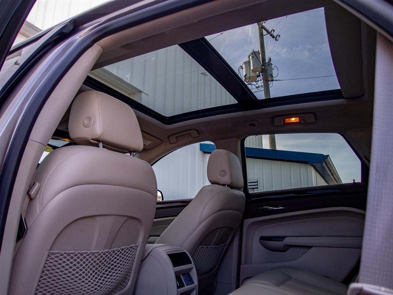 Cadillac SRX FWD 4dr Luxury Collection 2012