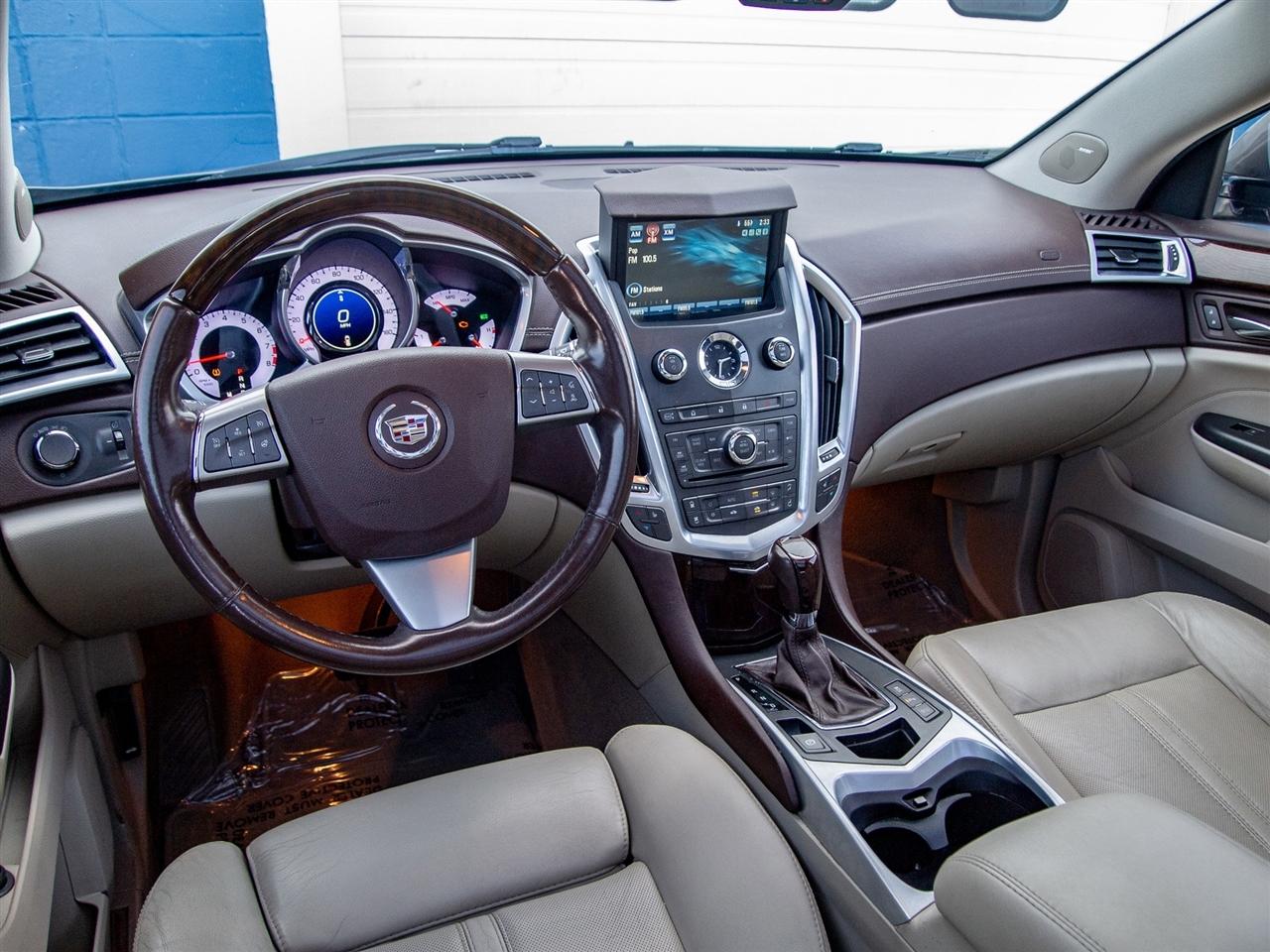 Cadillac SRX FWD 4dr Luxury Collection 2012