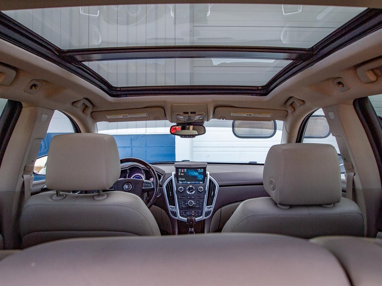 Cadillac SRX FWD 4dr Luxury Collection 2012