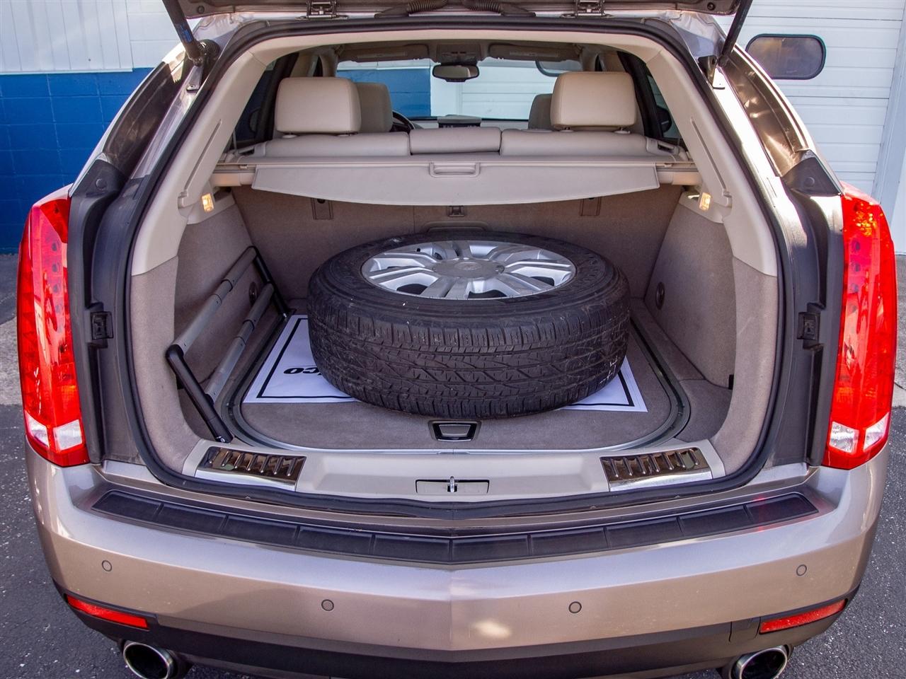 Cadillac SRX FWD 4dr Luxury Collection 2012