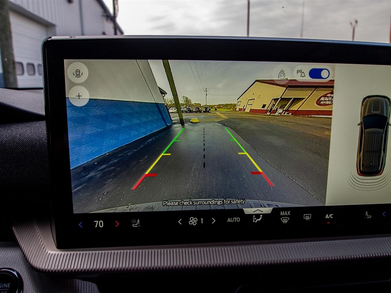 Ford Explorer Active 4WD 2025