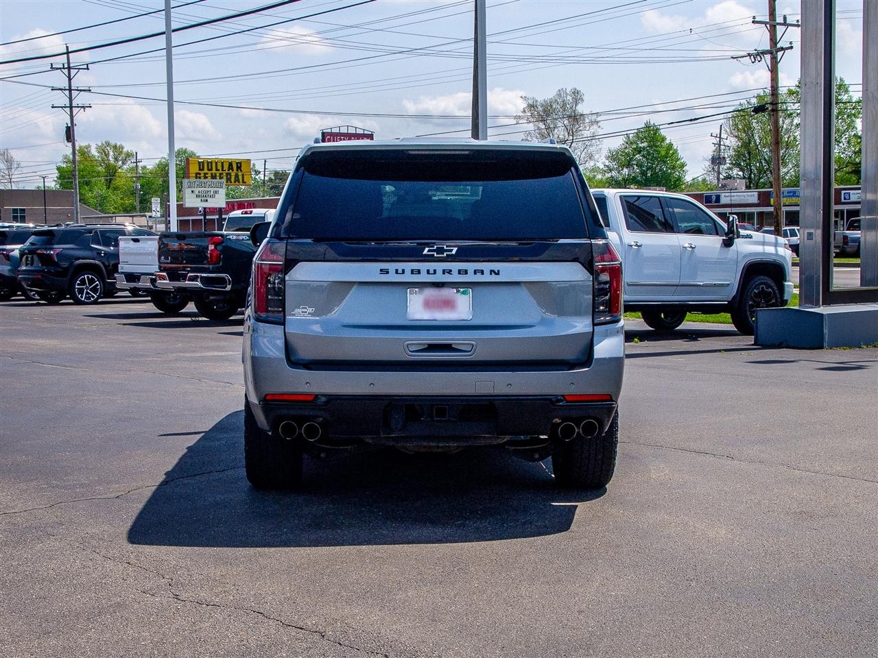 Chevrolet Suburban 4WD 4dr Z71 2025