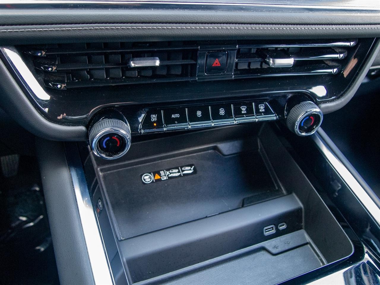 Chevrolet Suburban 4WD 4dr Z71 2025