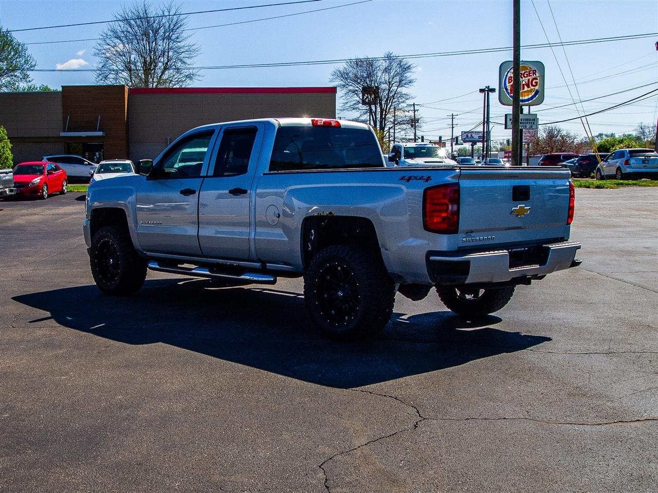 Chevrolet Silverado 1500 4WD Double Cab 143.5" Custom 2016